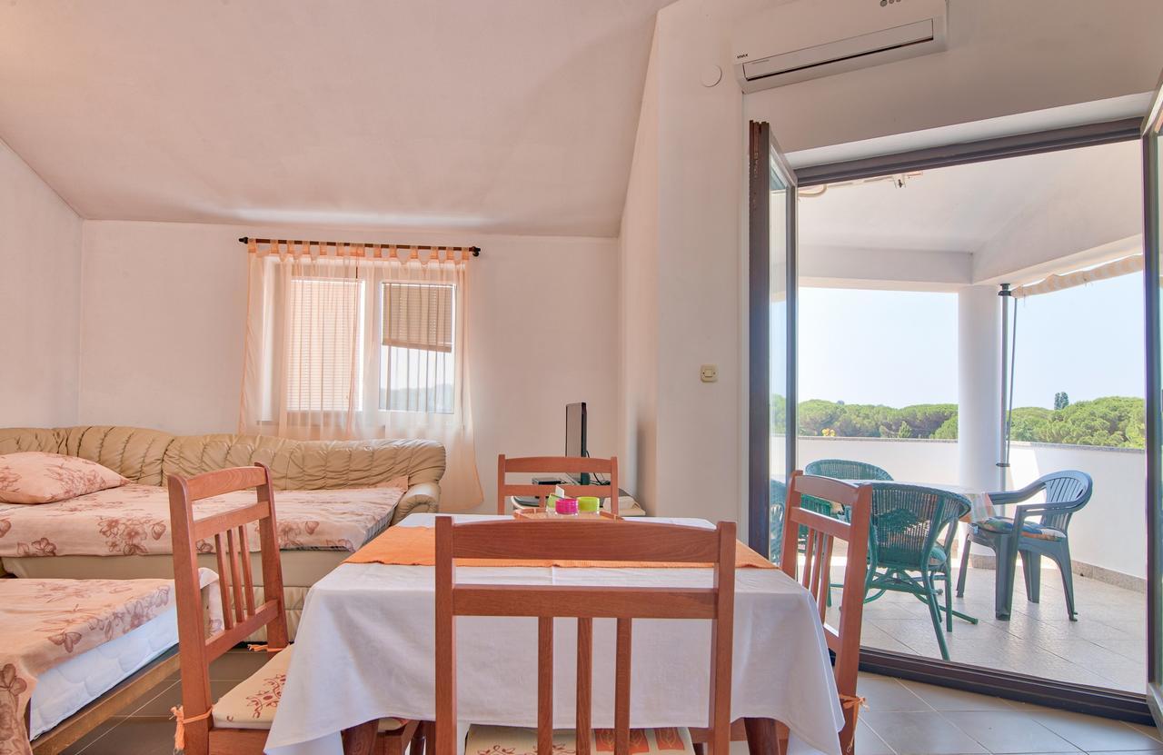 Apartment Maja Stinjan Ngoại thất bức ảnh