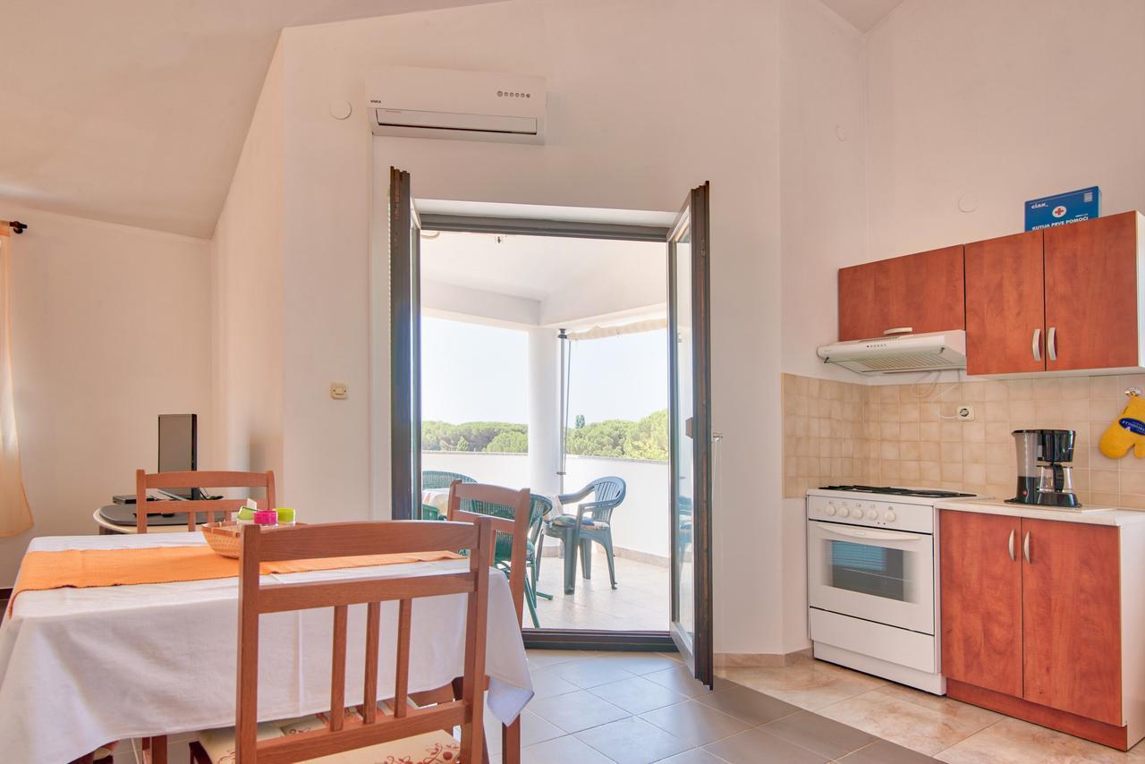 Apartment Maja Stinjan Ngoại thất bức ảnh