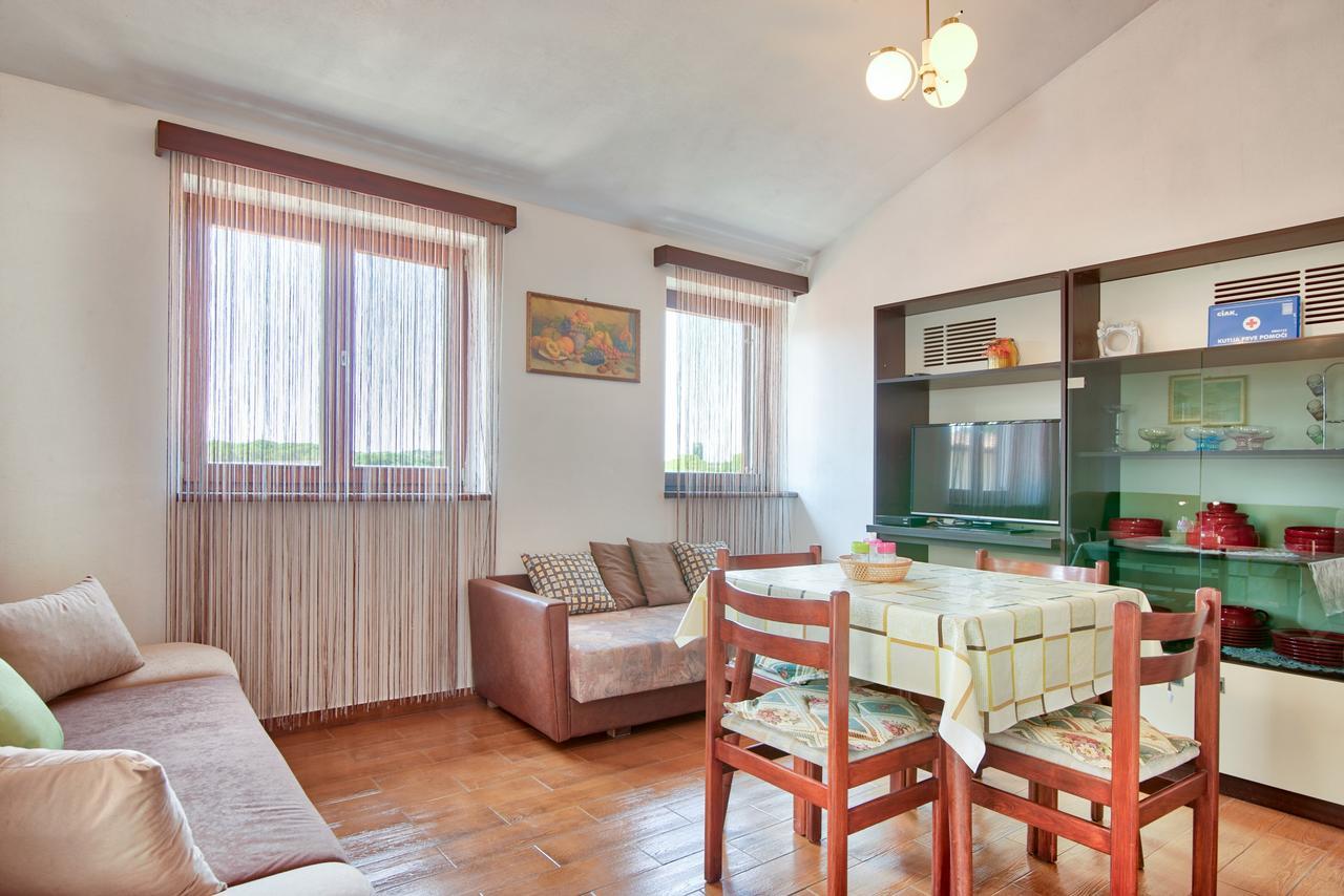 Apartment Maja Stinjan Ngoại thất bức ảnh