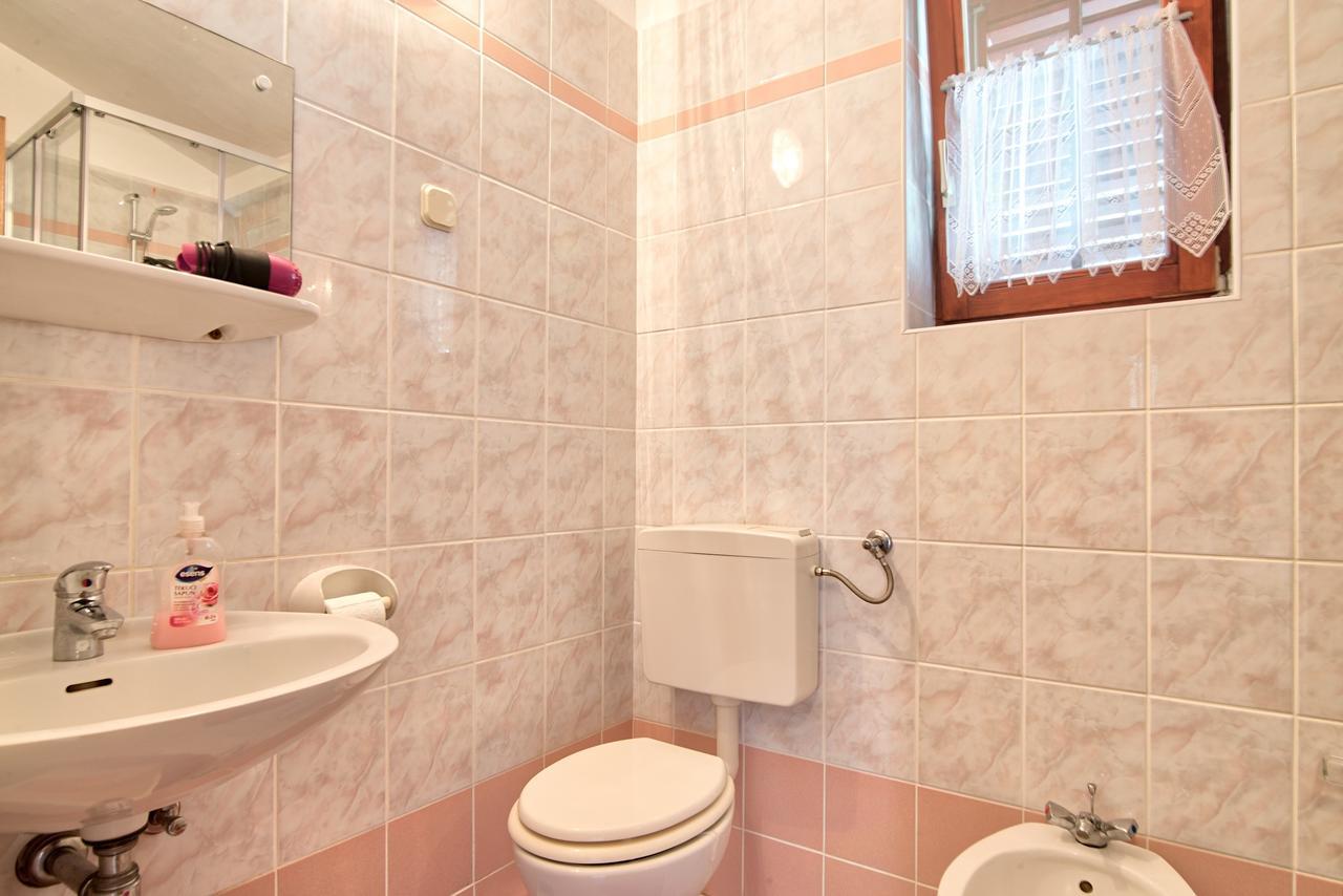 Apartment Maja Stinjan Ngoại thất bức ảnh