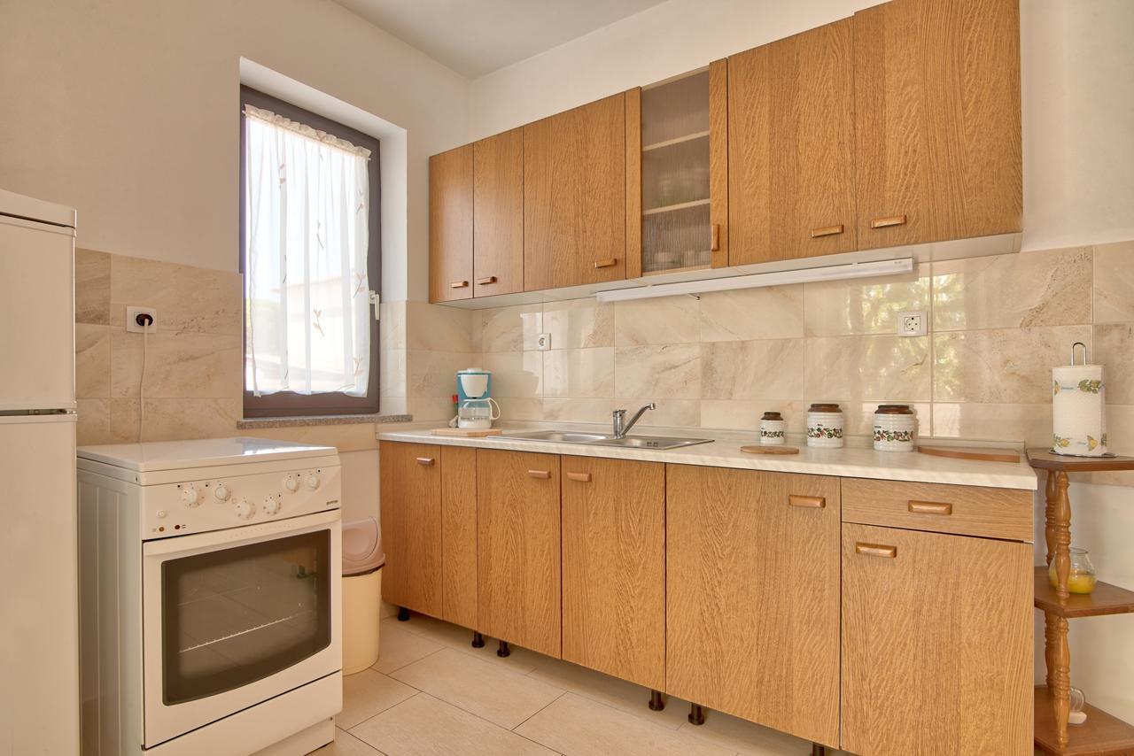 Apartment Maja Stinjan Ngoại thất bức ảnh