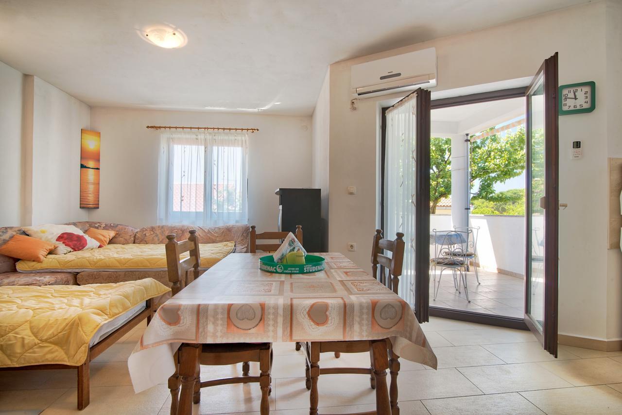 Apartment Maja Stinjan Ngoại thất bức ảnh